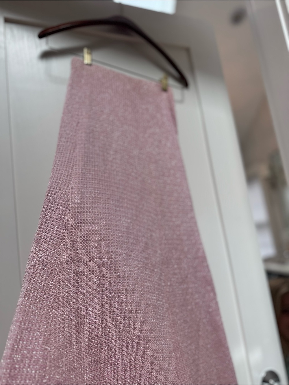 Vintage! Stunning Victoria Royal Shimmery Pink Skirt, size 6